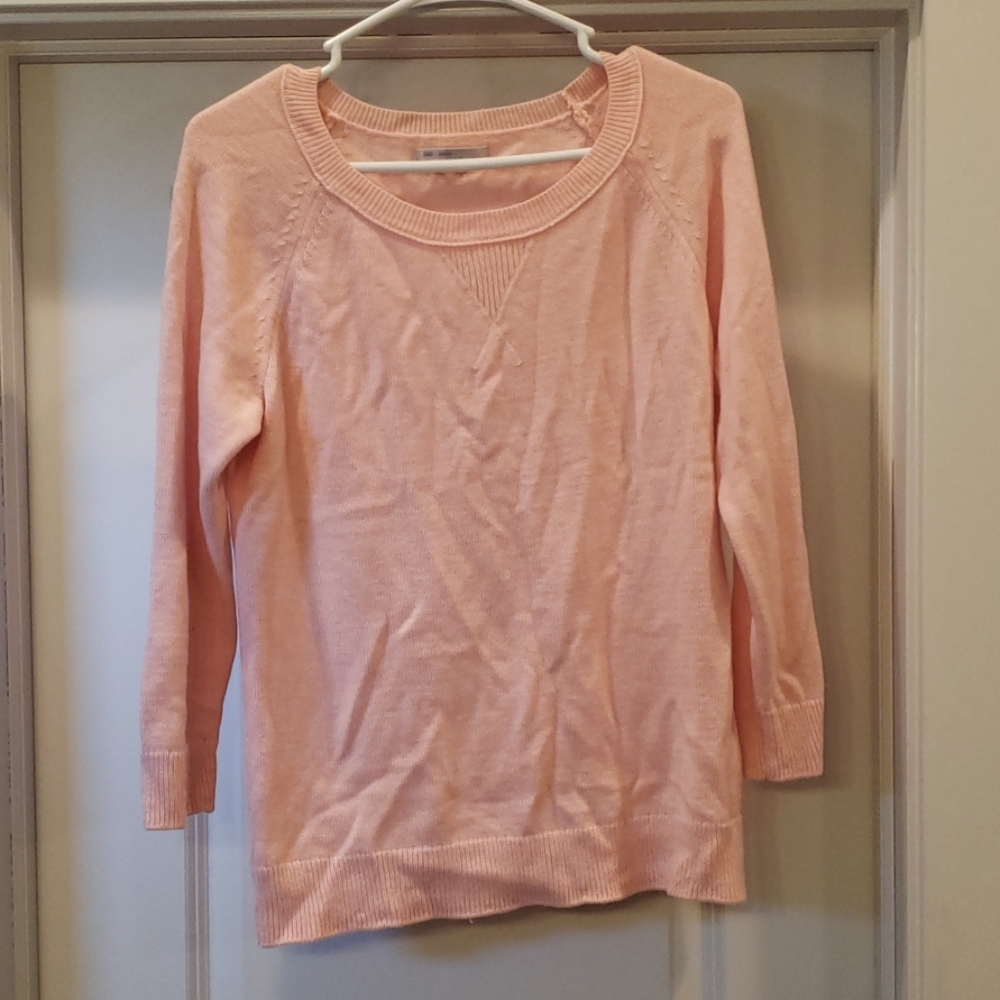 Gap sweater